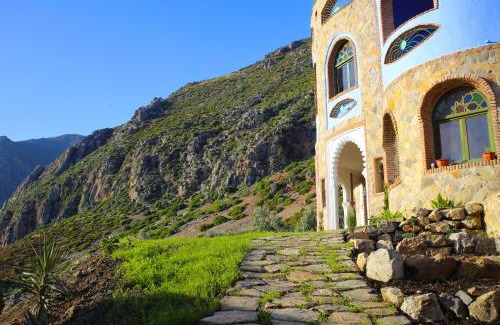 Bab Taza House | Haven Hills Social Club