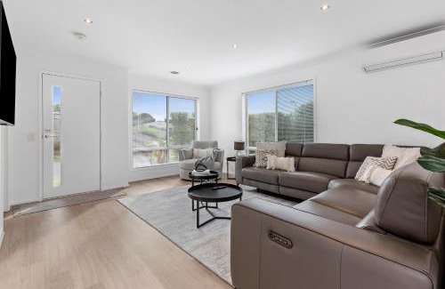 Ocean Grove House | Haven in Grove quiet area, comfort, close to beach and shops
