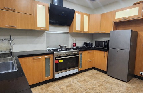 Islamabad House | Haven Lodge, 7BR stylish holiday home with hot tub & mountain view