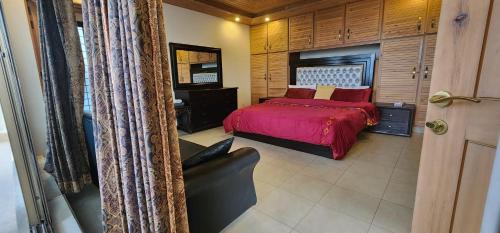 Bhurban Bed & Breakfast | Haven Lodge Bhurban - Deluxe Rooms with Mountain View