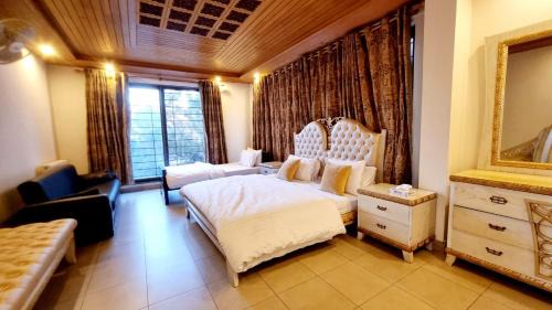 Bhurban Bed & Breakfast | Haven Lodge Bhurban - Deluxe Rooms with Mountain View
