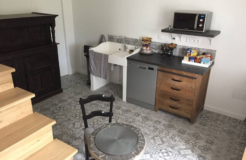 Juillac-le-Coq House | Haven of peace in the heart of the Charente vineyards