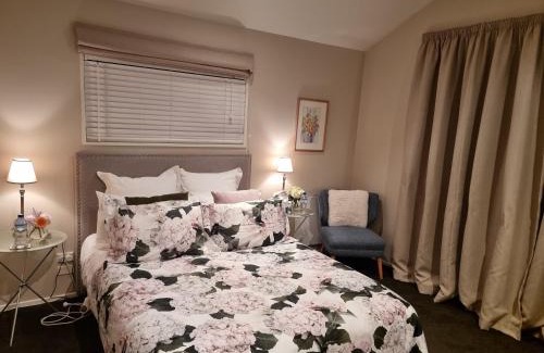 Lower Shotover House | Haven Sanctuary Suite with Private Entrance