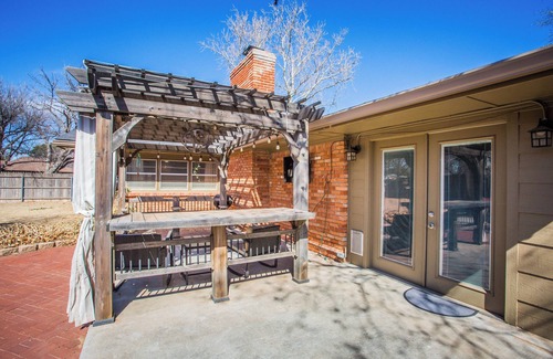 Lubbock House | Haversham Hideaway Charming newly renovated home!