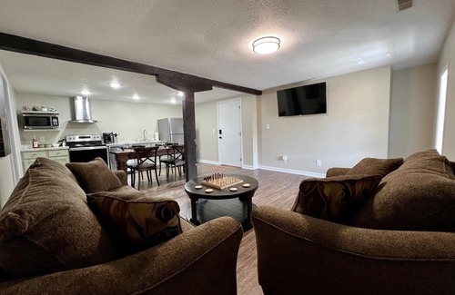 Alto Pass Apartment | Havisham Bourbon Bar - Suite 18 - private, spacious, wine trail apartment