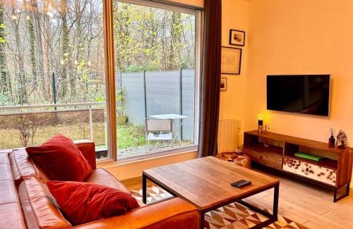Gouvieux Apartment | Havre de paix avec jardin et parking à Chantilly