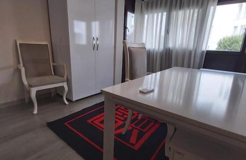 Lara Villa | Havuz olanagı sunan rahat müstakil villa