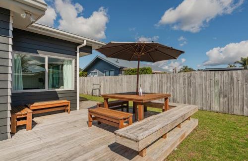 Cooks Beach House | Hawk Hill Getaway - Cooks Beach Holiday Home