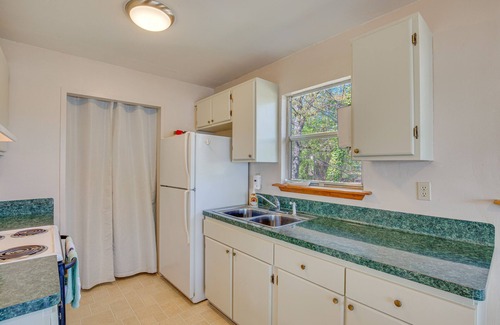 Hawkins Cabin | Hawkins Vacation Rental w/On-Site Lake Access!