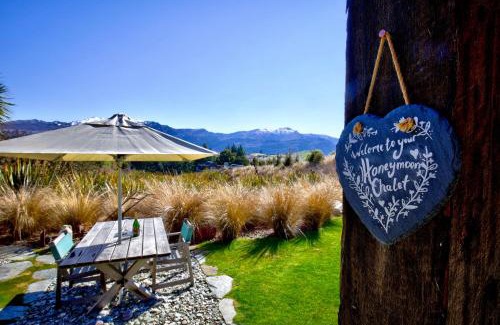 Lake Hayes Ski Chalet | Hawkridge Chalet - Honeymooners Chalet