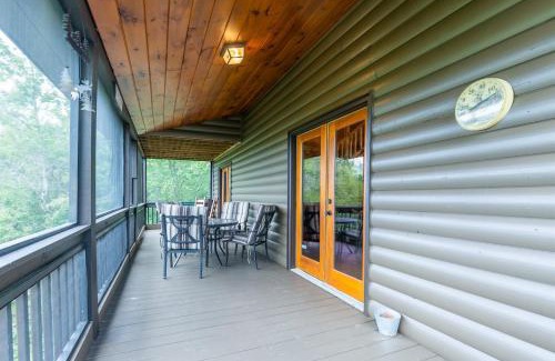 Ridgeline Vistas House | Hawks Hideaway - Full Mountain Views Game Room