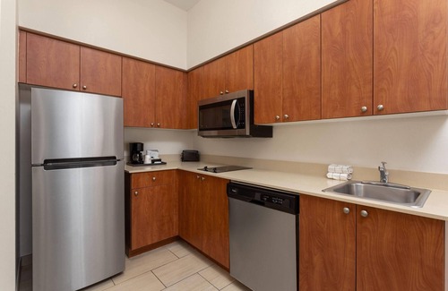 Naples Hotel | Hawthorn Extended Stay by Wyndham Naples