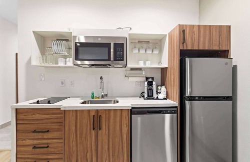 Port Arthur Hotel | Hawthorn Extended Stay by Wyndham Port Arthur