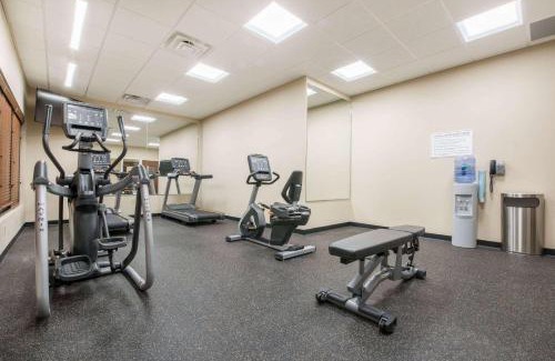 Bridgeport Hotel | Hawthorn Suites by Wyndham Bridgeport