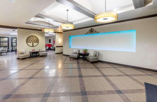 Lubbock Hotel | Hawthorn Suites by Wyndham Lubbock