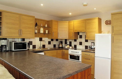 Maidstone Cottage | Hay Fields, Tilmangate Farm