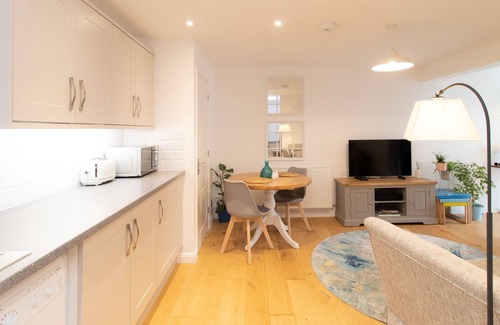 Wellington Apartment | Haygate - Peaceful Serviced Apartment