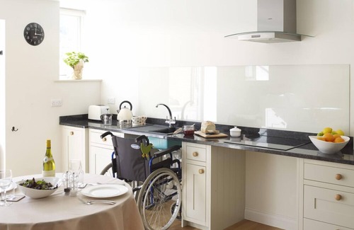 Thatcham Apartment | Hayloft at Manor Farm Courtyard Cottages