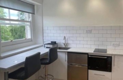 Somerton Apartment | Hazelwood, stylish, sunny apartment in a pretty Somerset village