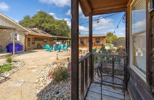 Glen Rose House | Hearsay Hideaway in Historic Glen Rose, Texas