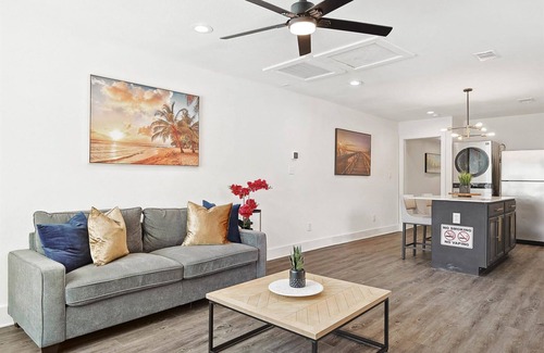 Oak Cliff House | Heart of Dallas, 2-BD Yard in Bishop Arts