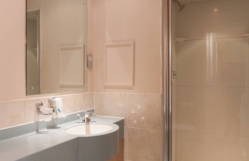 Pottersbury Hotel | Heart of England, Northampton by Marston's Inns