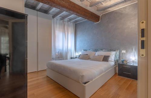 Ferrara Historic Centre Apartment | Heart of Ferrara's History Apartment