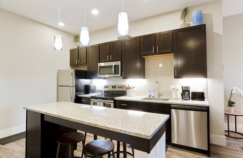 Golden Condo | Heart of Gold-en! Walk Everywhere + Close to School of Mines & Red Rocks