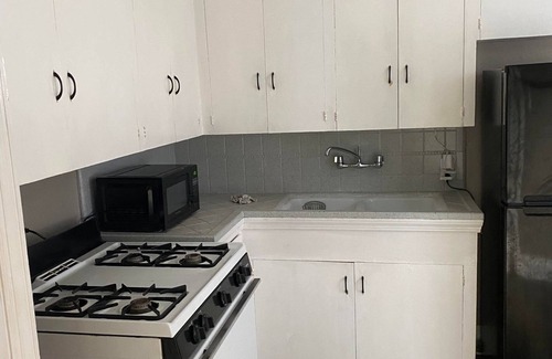 Caddo Heights-South Highlands House | Heart of it All- with free off street parking!