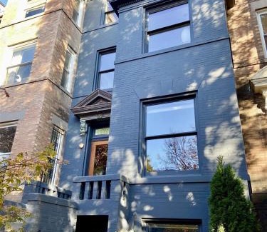 Mount Pleasant Apartment | Heart of Mount Pleasant - with parking