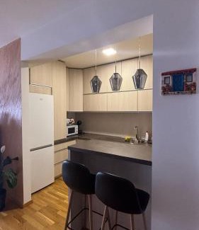 Alipasin Most Apartment | Heart of Otoka