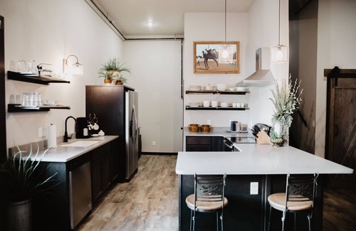 Pendleton House | ★Heart of Pendleton★Downtown LUXURY & LOCATION★