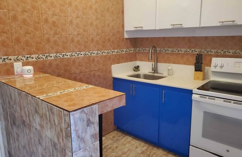 Santurce House | Heart of San Juan, Near Beach 1BR/1BA with WEEKLY DISCOUNT!