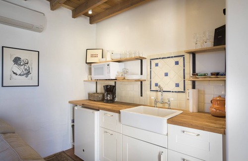 Downtown Santa Fe House | Heart of Santa Fe old adobe casa-Quick walk to Plaza, Railyard and Canyon Rd.