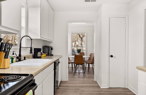 Westfield Condo | Heart of Tarrytown: Austin Retreat near DT and UT
