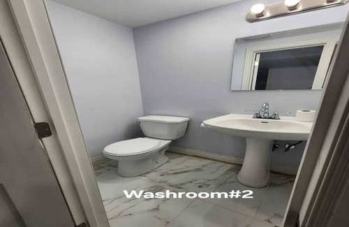 Whitby House | Heart of the city/comfortable stay for short and long term