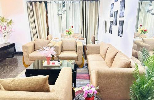 Dar es Salaam House | Heart of the City Private Room with Amazing Views, Fast WiFi ,AC and walkable