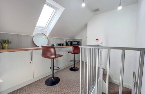 Stonnall House | Heartlands House 7 x Bedrooms near NEC