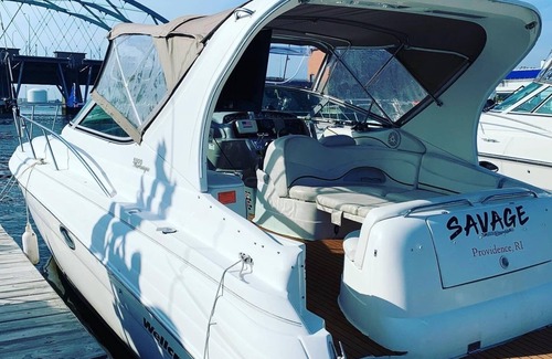 Fox Point Boat Rental | Heated Boat Experience - Heart of Providence