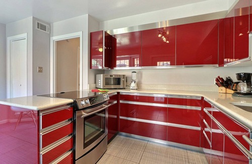 Historic Downtown Savannah Apartment | Heated Pool Access | 5*Clean | Flex Cancelation