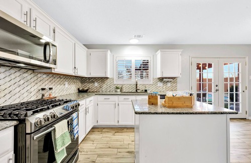 Rowlett House | Heated Pool and Hot tub in Rowlett/Game Room/Near Lakes