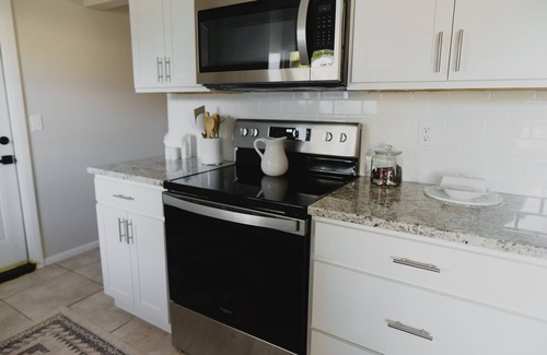 Bee Ridge House | Heated pool, Game Room and Mini Golf, 4 Bed Home