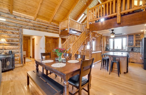 Parker House | Heated Pool + Mtn Views: Log Cabin in Parker!