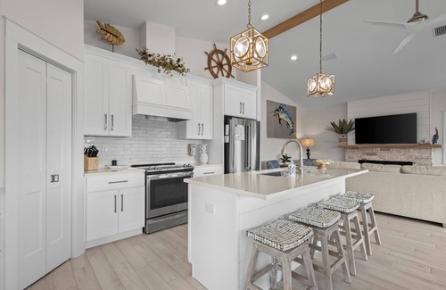 Gulf Shores House | HEATED Private Pool 🌴NEW HOUSE☀️Beach Across Street☀️Entertainment Area Outdoor TV