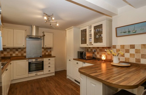 Saint Blazey Cottage | HEATHFIELD, pet friendly, with a garden in Milverton