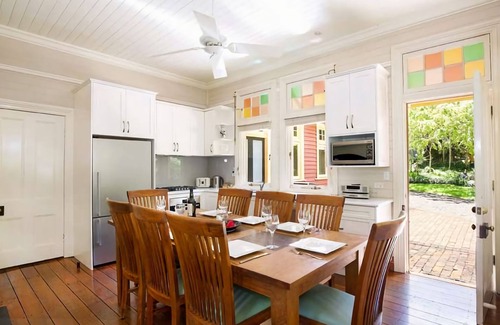 Blackheath House | Heathmont | Luxurious group accommodation 5mins walk to Blackheath Village