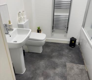 George Green Apartment | Heatrow central suites