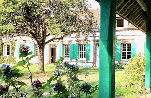 La Madeleine-de-Nonancourt House | Heaven of Peace with heated swimming pool 1 hour from Paris