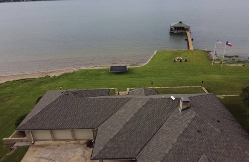 Graham House | Heaven with a walk in beach!