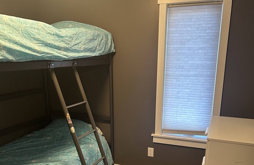 Regina House | Heavenly Haven in the heart of Regina. Near the airport, and trendy shopping.